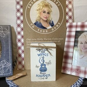 Dolly Parton Book Stack 'Spread Your Wings' MDF Wood‎ Blue & White Shelf  Sitter